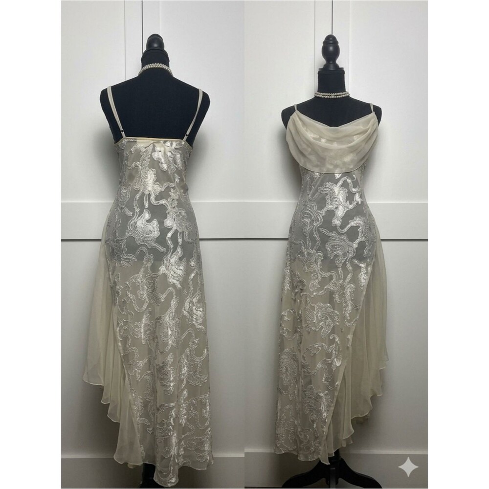 Victoria's Secret Vintage 1990s Cream Floral Chiffon size M